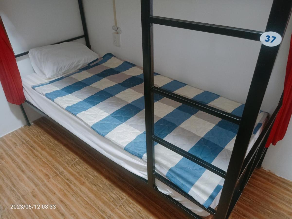 Aurora Backpackers Hostel Luang Prabang Buitenkant foto