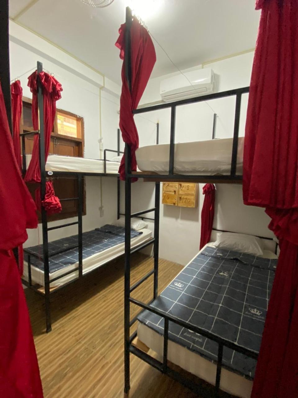 Aurora Backpackers Hostel Luang Prabang Buitenkant foto