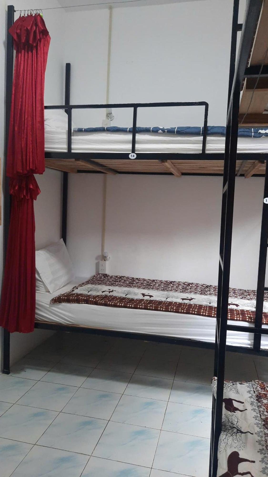 Aurora Backpackers Hostel Luang Prabang Buitenkant foto