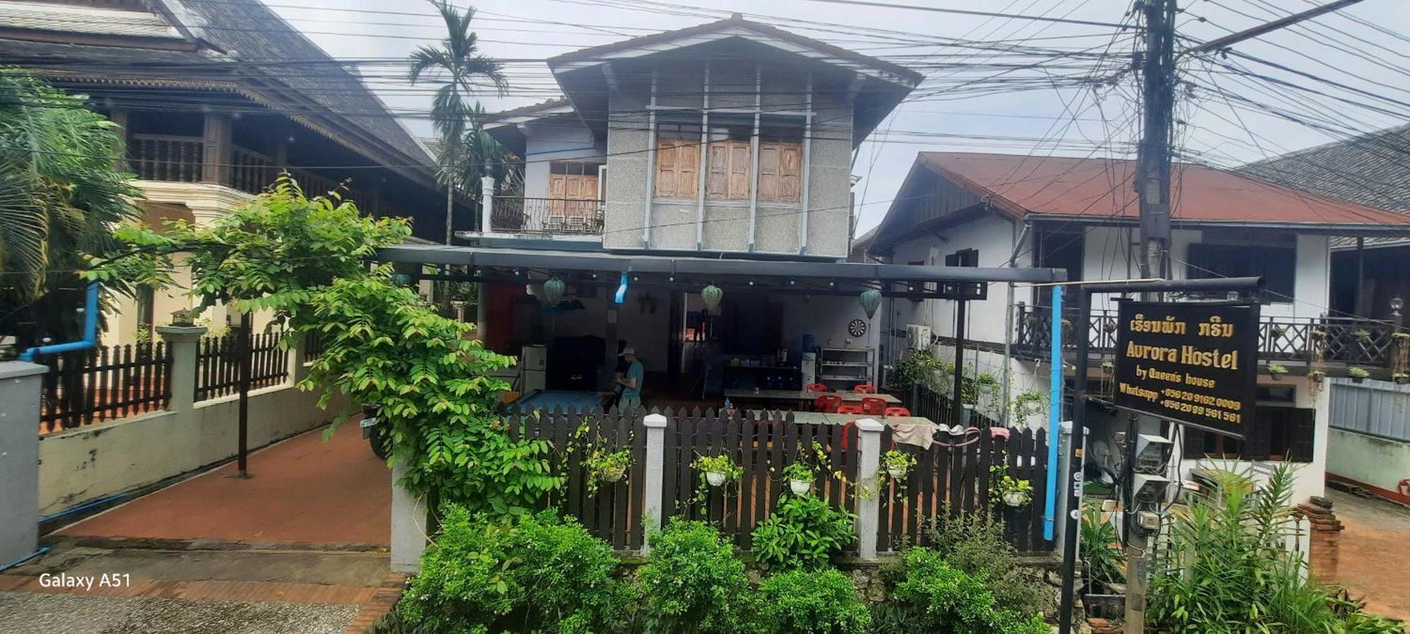 Aurora Backpackers Hostel Luang Prabang Buitenkant foto