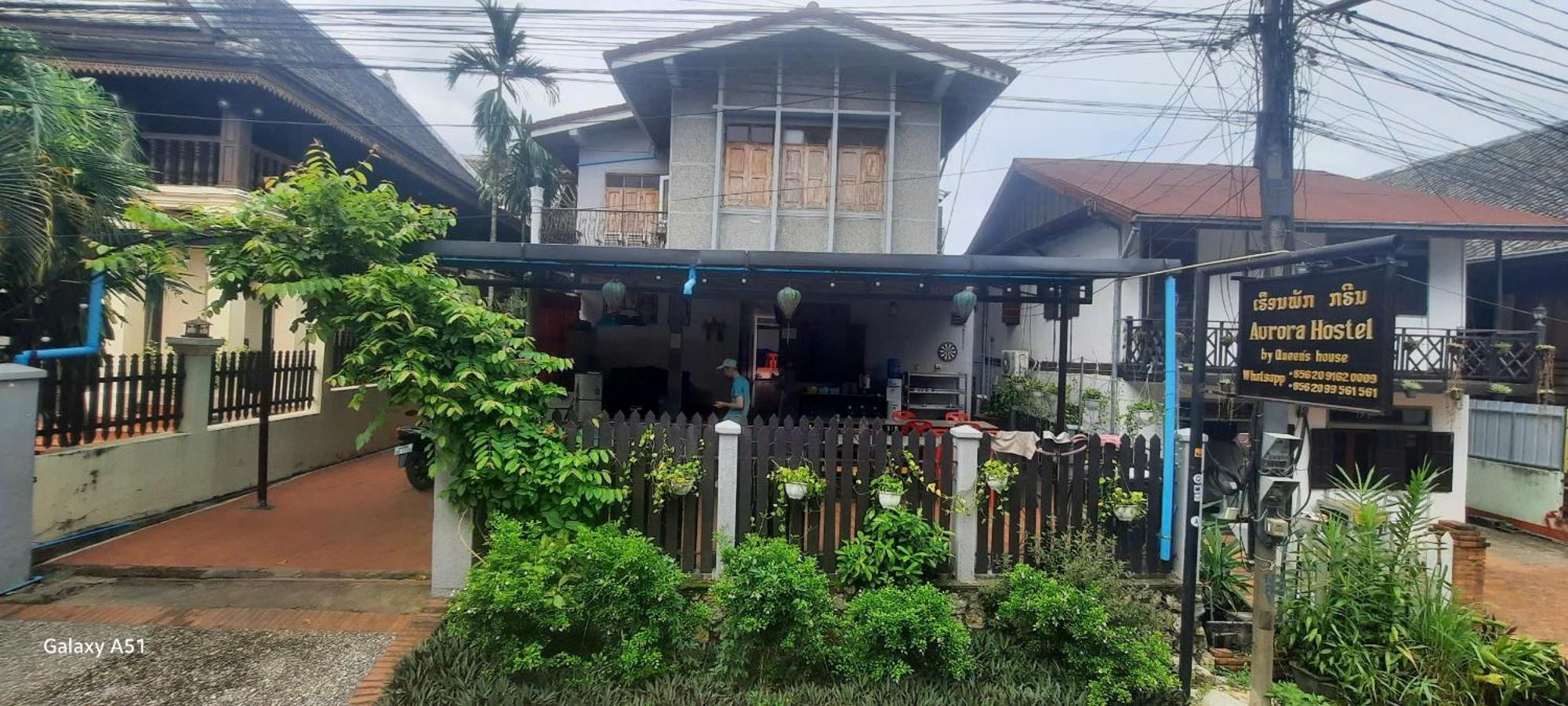 Aurora Backpackers Hostel Luang Prabang Buitenkant foto