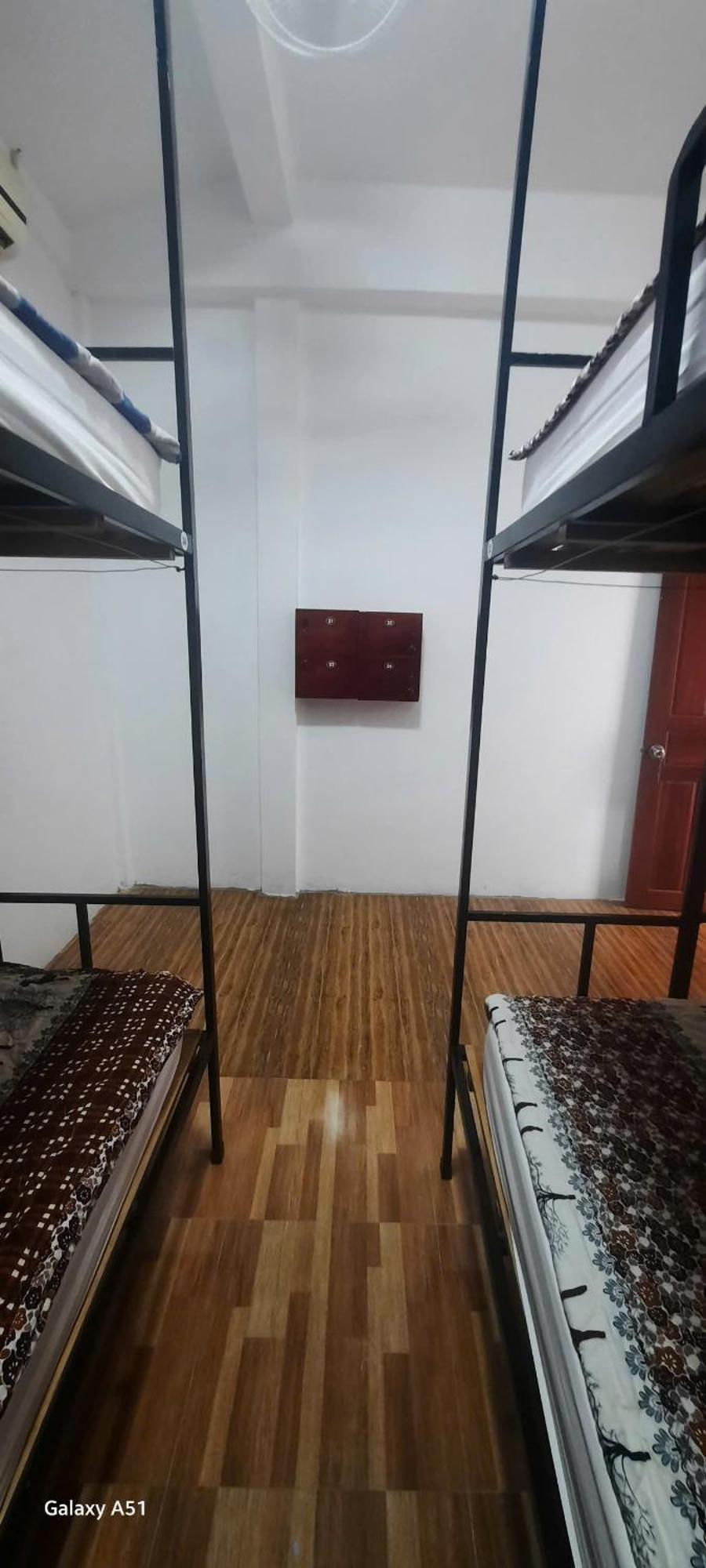 Aurora Backpackers Hostel Luang Prabang Buitenkant foto